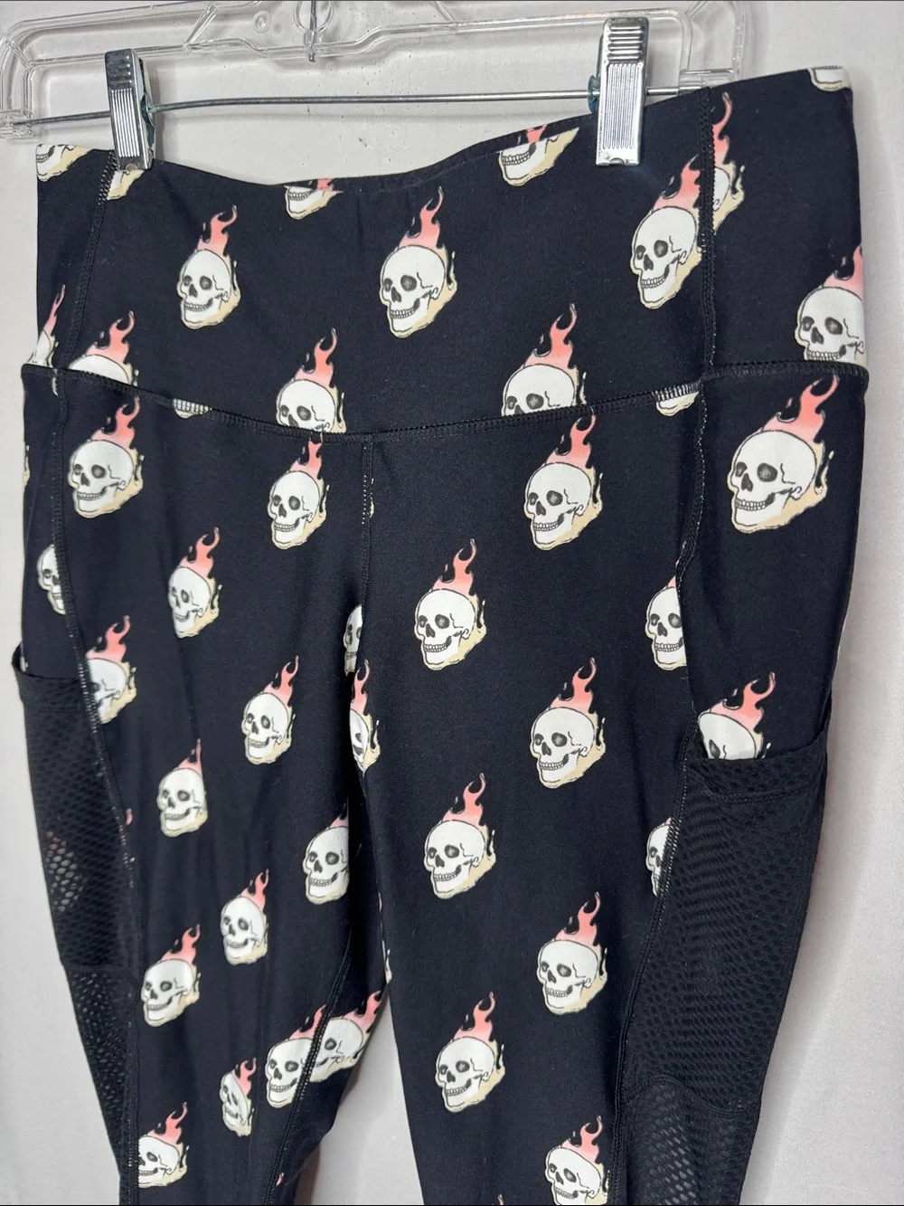 Torrid Wicking Active Flaming Skill Leggings. Size 0 (12). - Picture 5 of 8